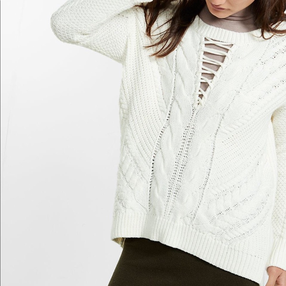 White cable knit sweater Express